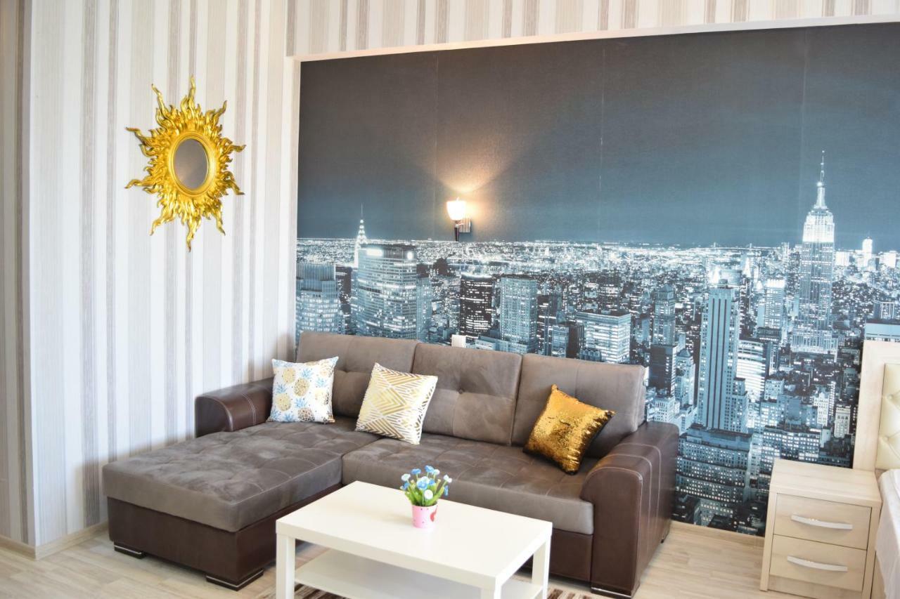 Apartment With Good View In The Center Bishkek Exterior foto